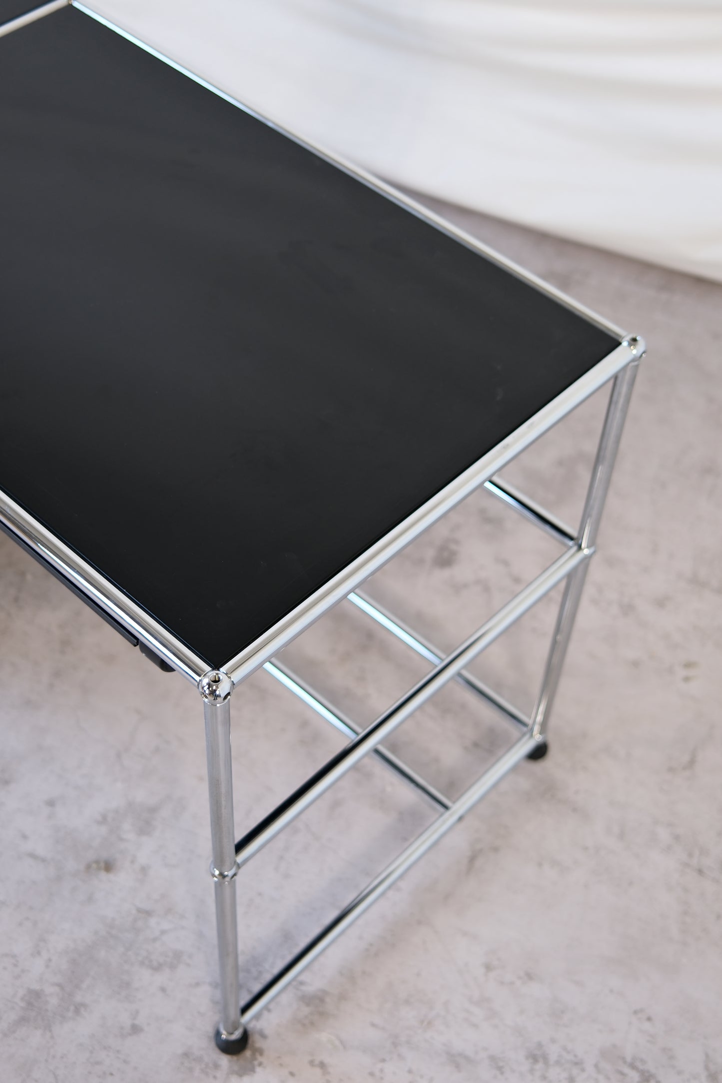 USM Haller Desk