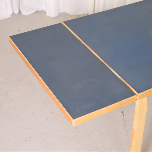 Artek Aalto Drop-Leaf Table DL81C in Dark Blue Linoleum