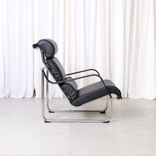 Yrjö Kukkapuro Remmi Lounge Chair and Ottoman in Black Leather