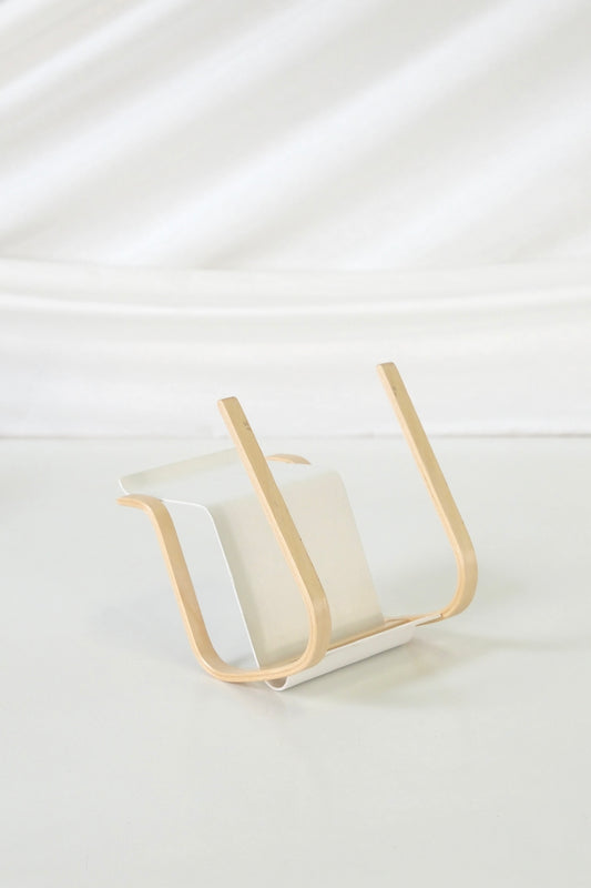 Artek – Alvar Aalto 100th Anniversary Miniature Paimio Chair, White (1:5)
