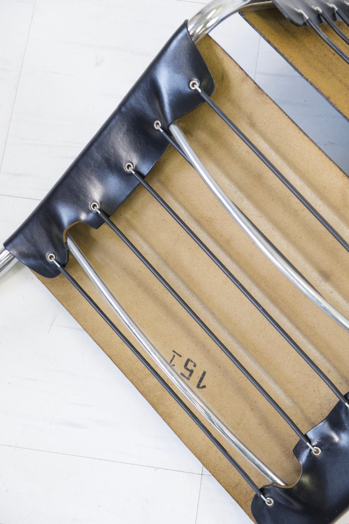 MR10-tuolit – Ludwig Mies van der Rohe, 4 kpl