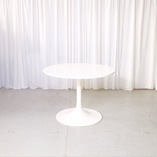 Asko Amigo Round Dining Table