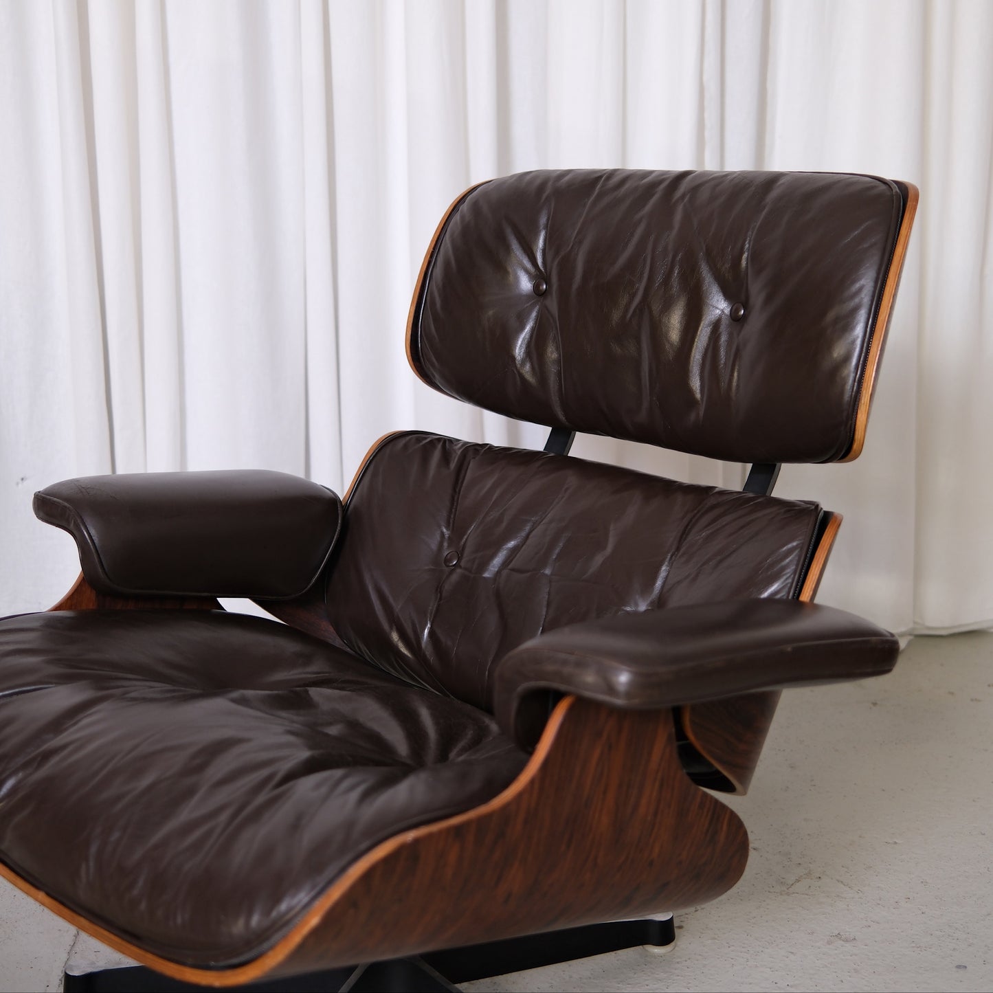 Charles & Ray Eames Lounge Chair with Ottoman