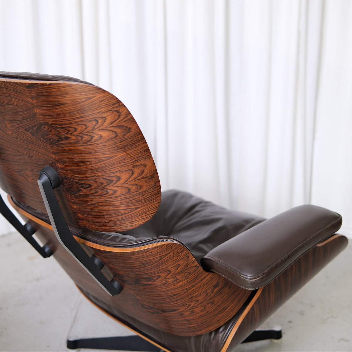 Charles & Ray Eames Lounge Chair with Ottoman