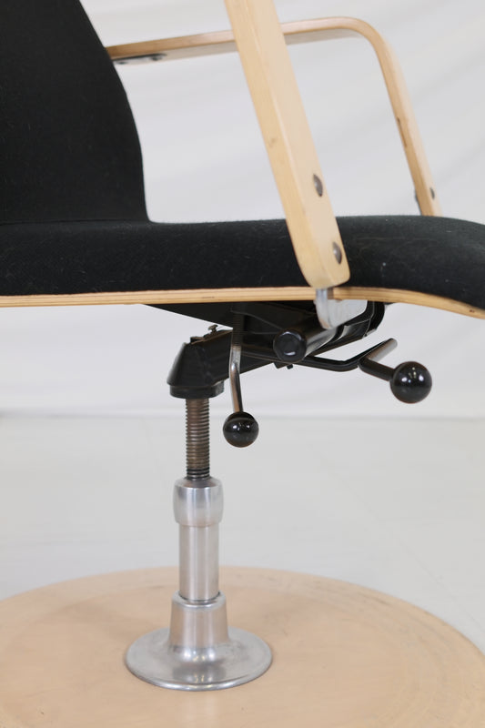 Yrjö Kukkapuro 'Fysio' chair
