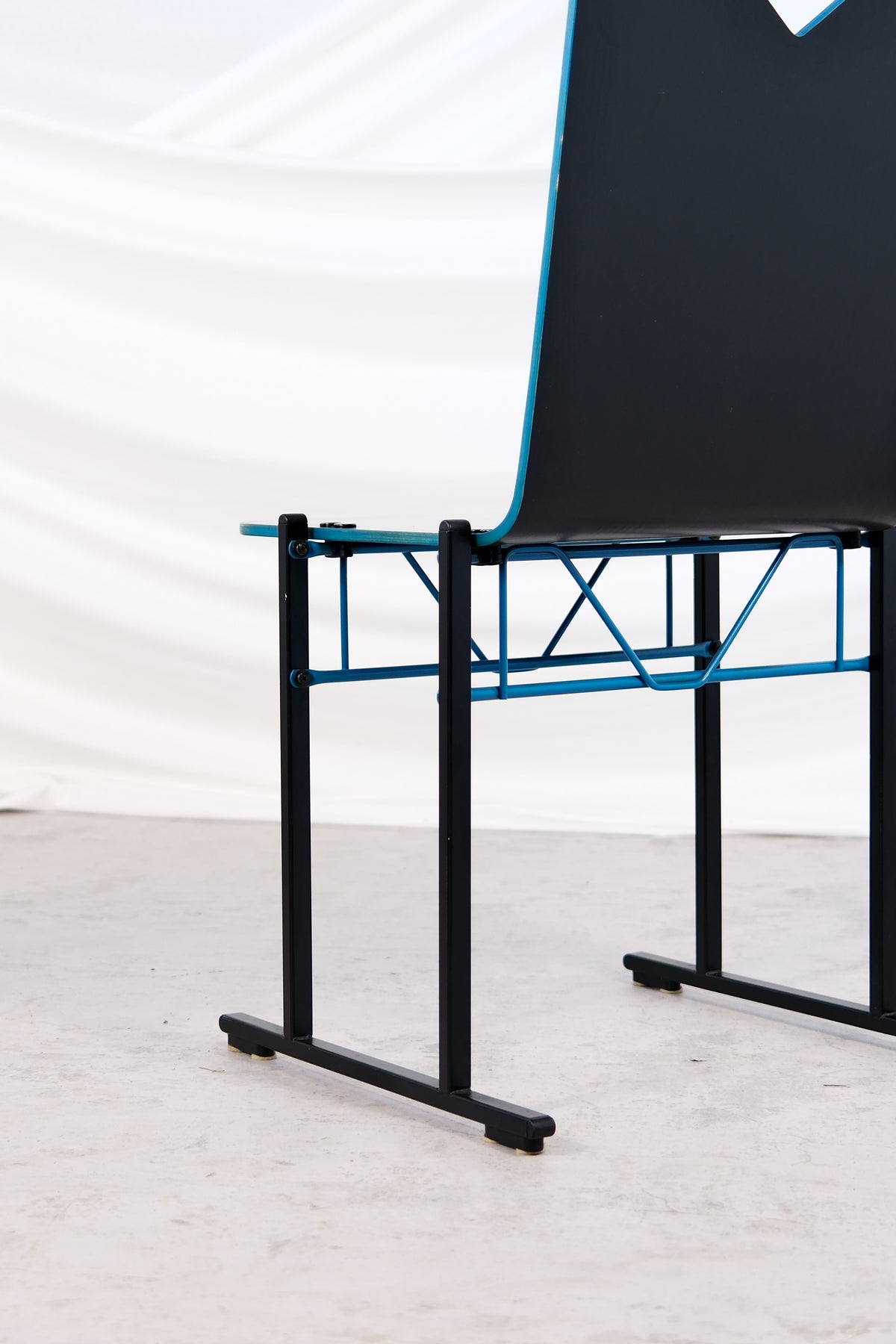 Yrjö Kukkapuro A-500 Series Chairs for Avarte (6 available)