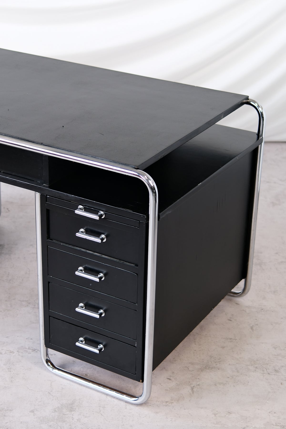 Bauhaus-Style Desk by Pauli Blomstedt, Produced by Merivaara - Pino Interiors