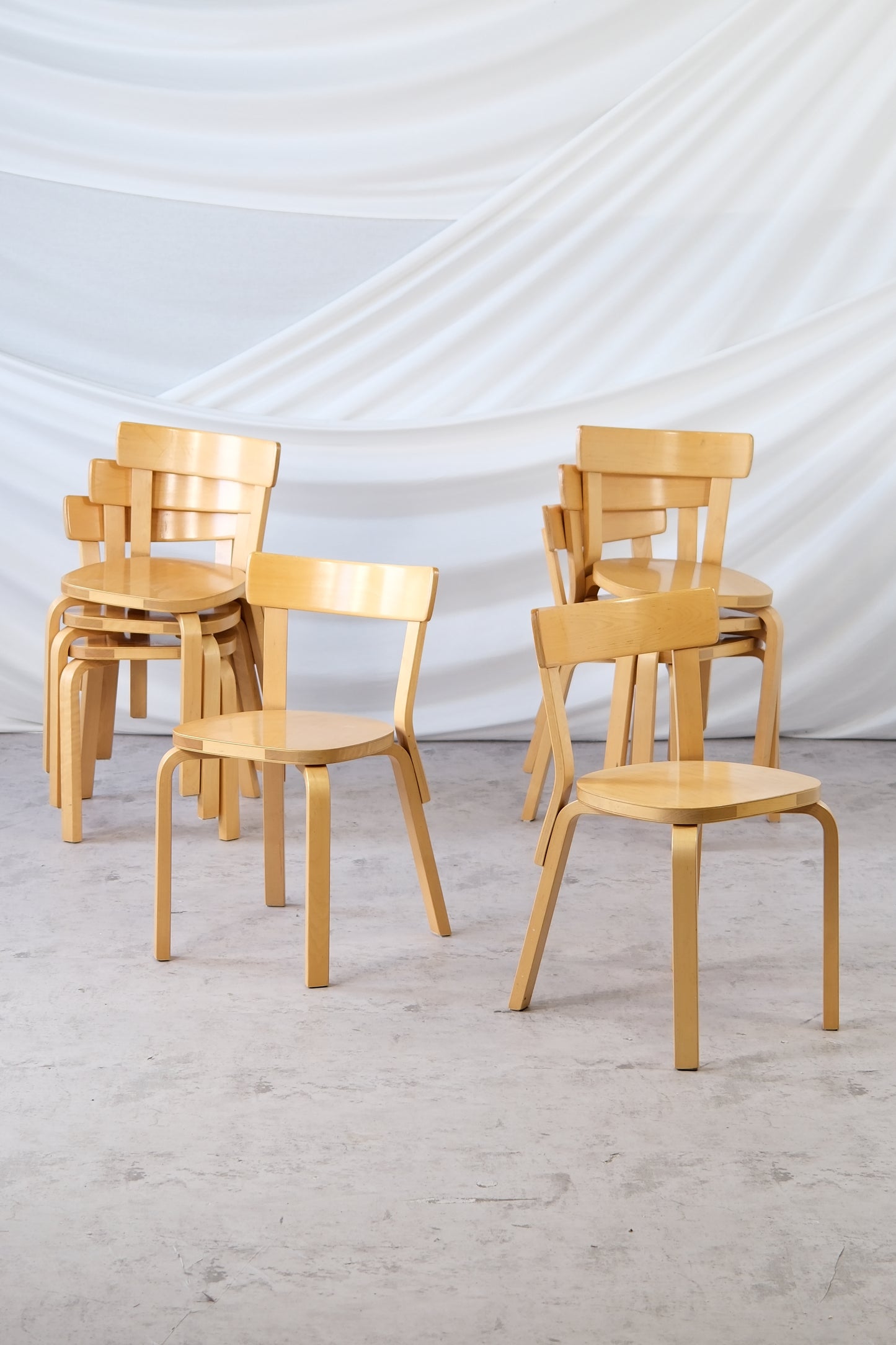 Alvar Aalto Artek 69 -tuolit