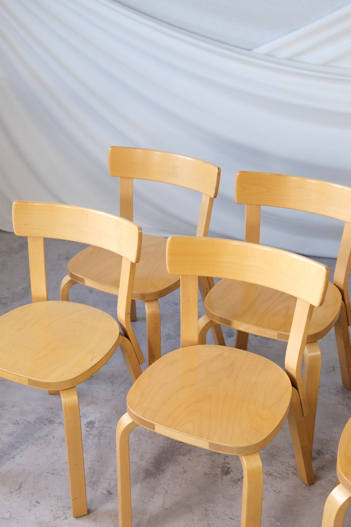 Alvar Aalto Artek 69 -tuolit