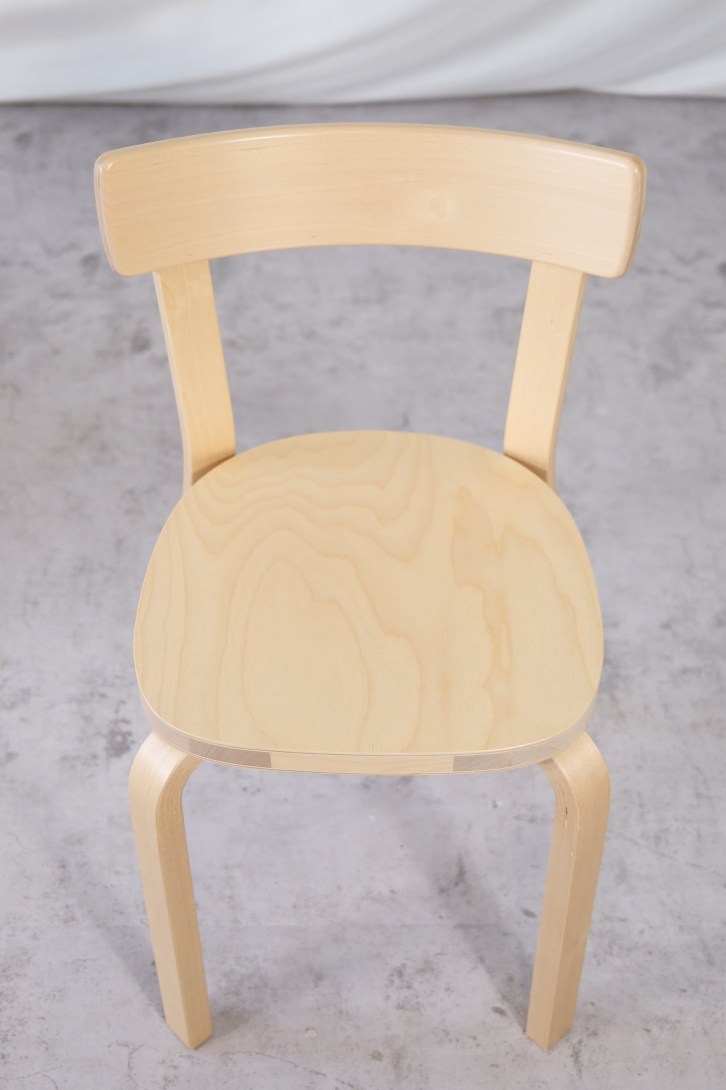 Alvar Aalto Artek 69 -tuolit