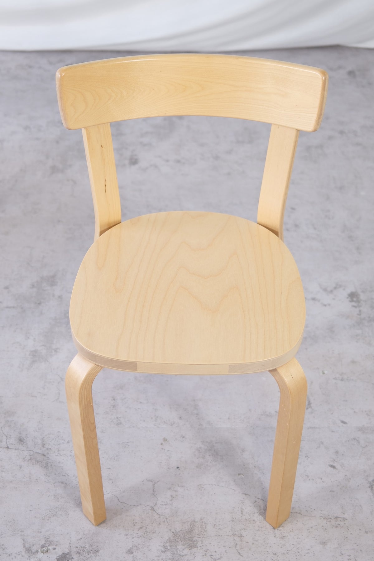 Alvar Aalto Artek 69 -tuolit
