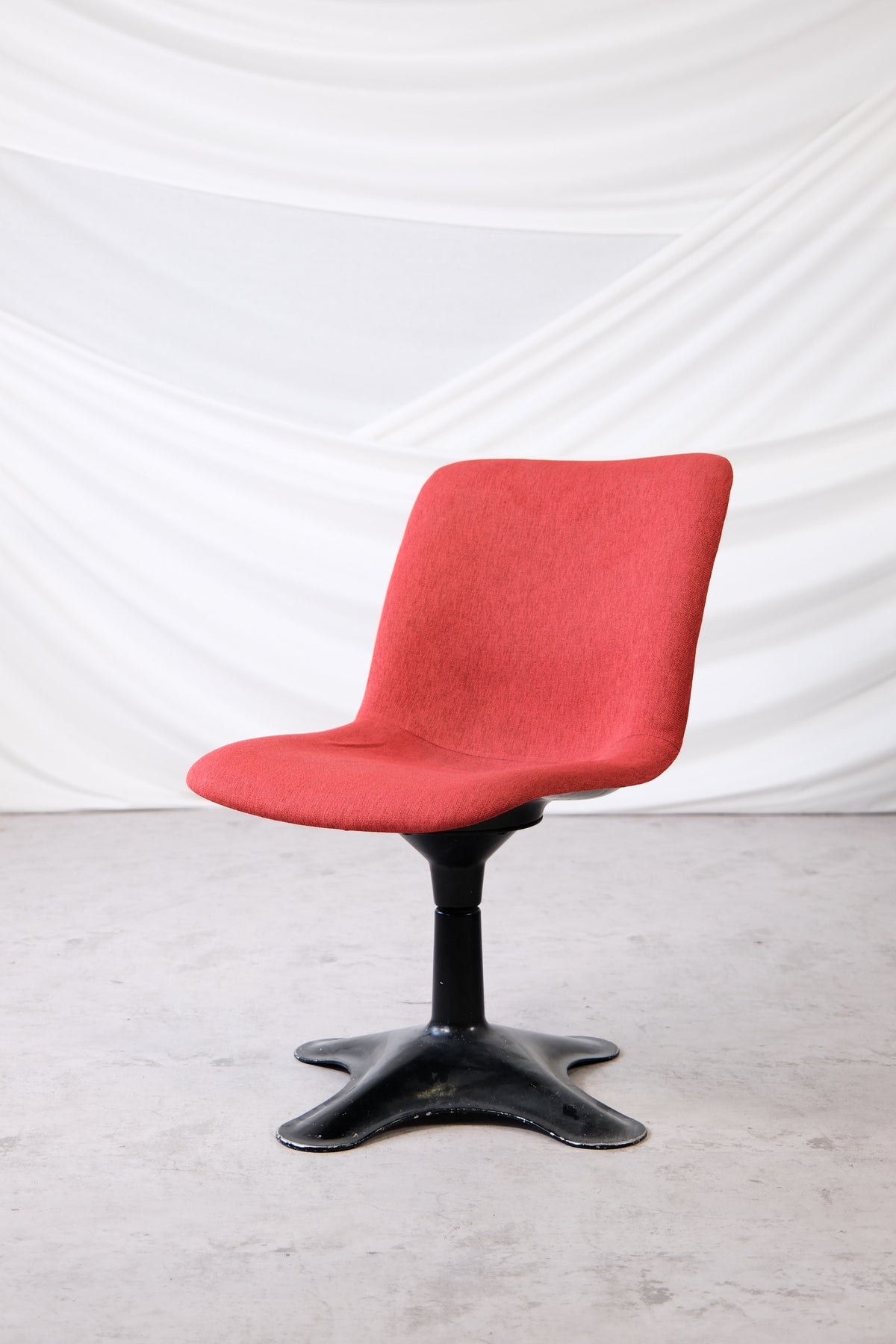 Yrjö Kukkapuro Junior 415 -tuolit, valmistaja Haimi, 1960-luku