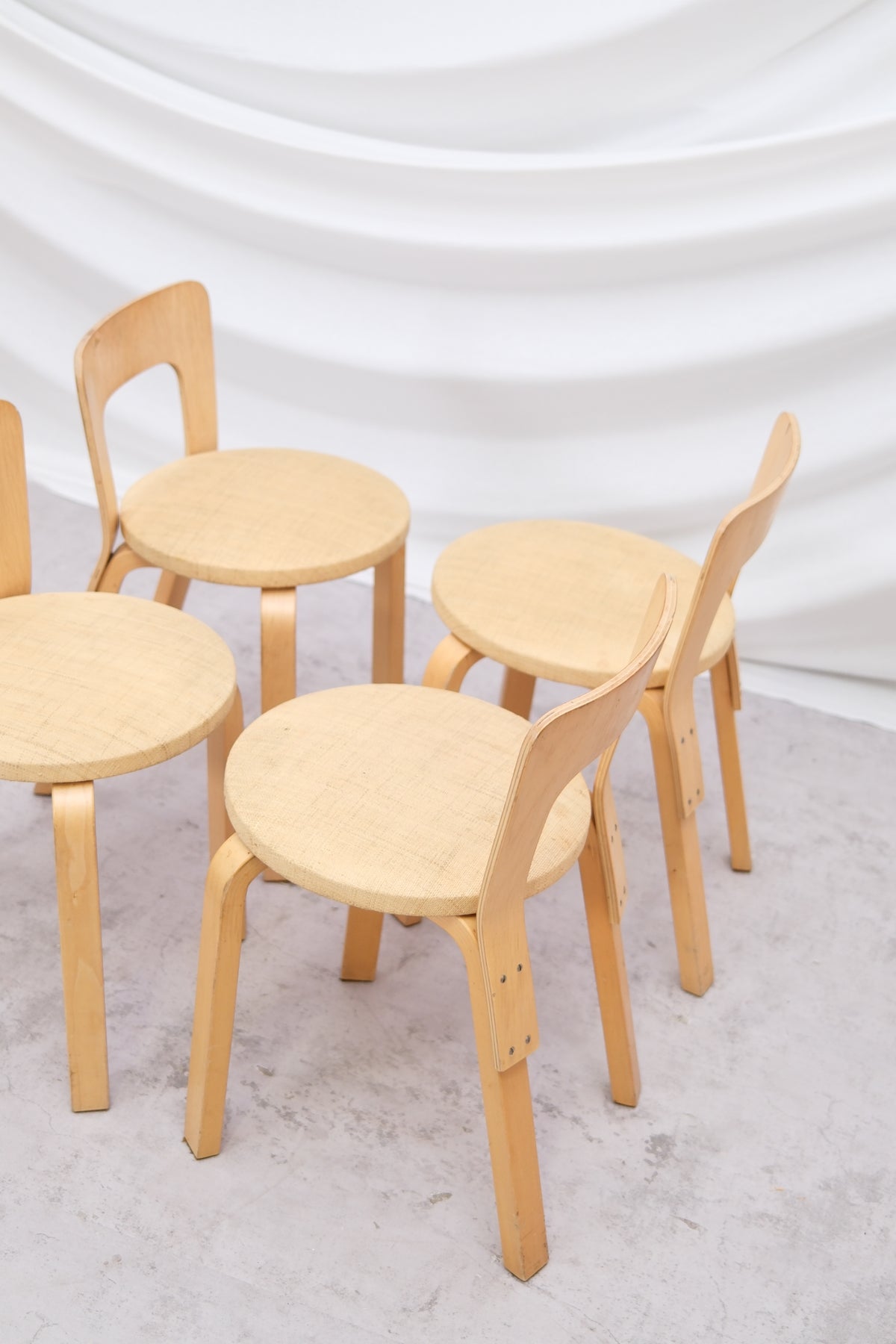 Alvar Aalto Set of 4 Artek Chair 65, upholstered in Niinikangas fabric - Pino Interiors