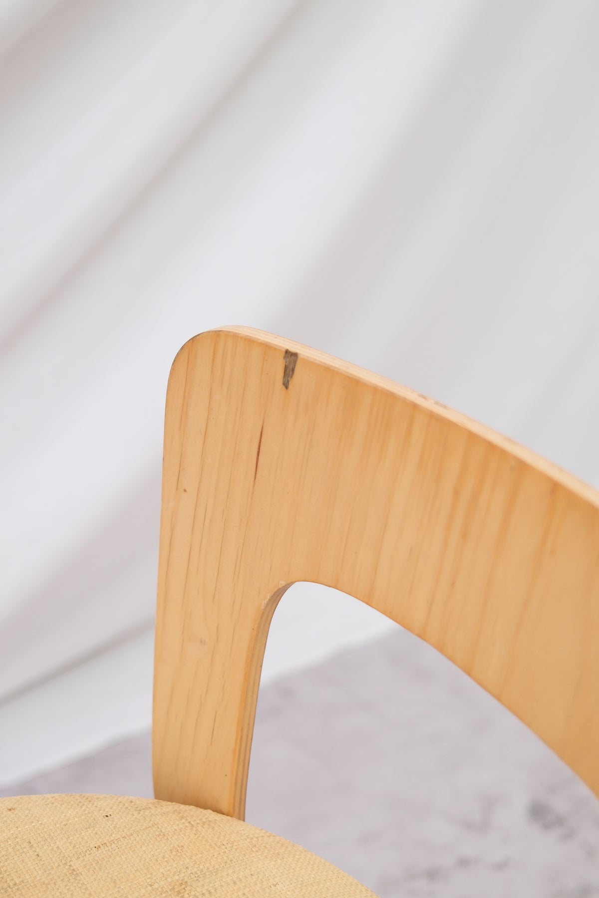 Alvar Aalto Set of 4 Artek Chair 65, upholstered in Niinikangas fabric - Pino Interiors