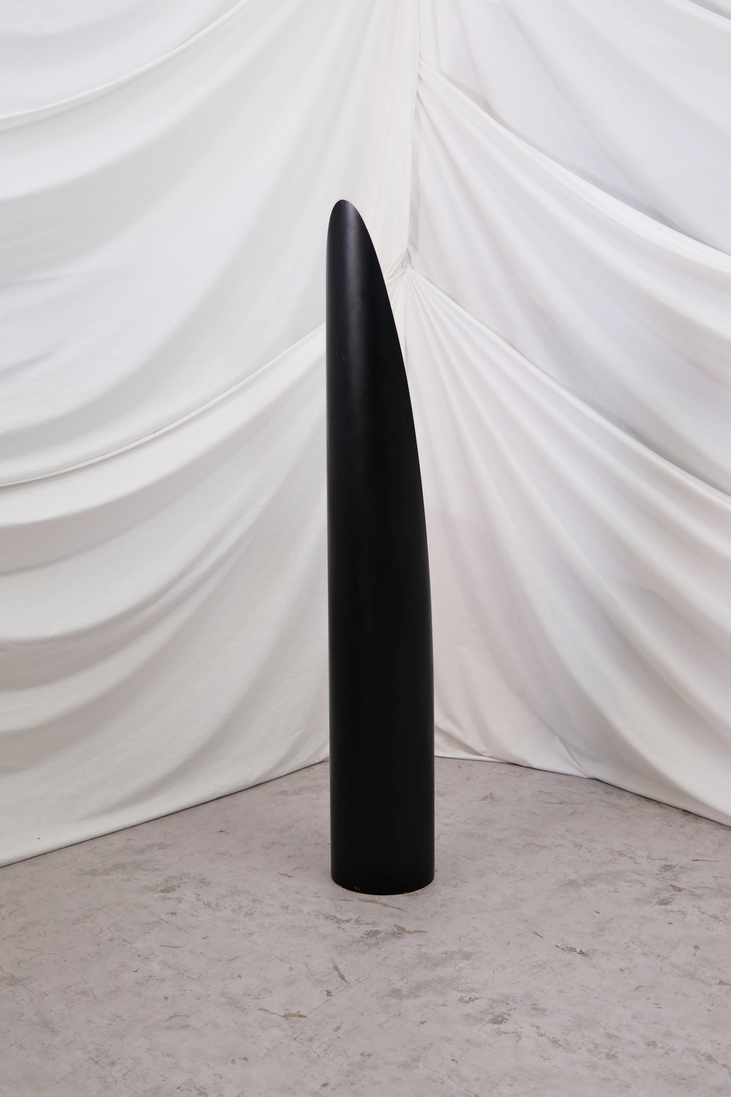 Unghia Lipstick -peili – Rodolfo Bonetto, italialainen postmoderni muotoilu, 1980-luku