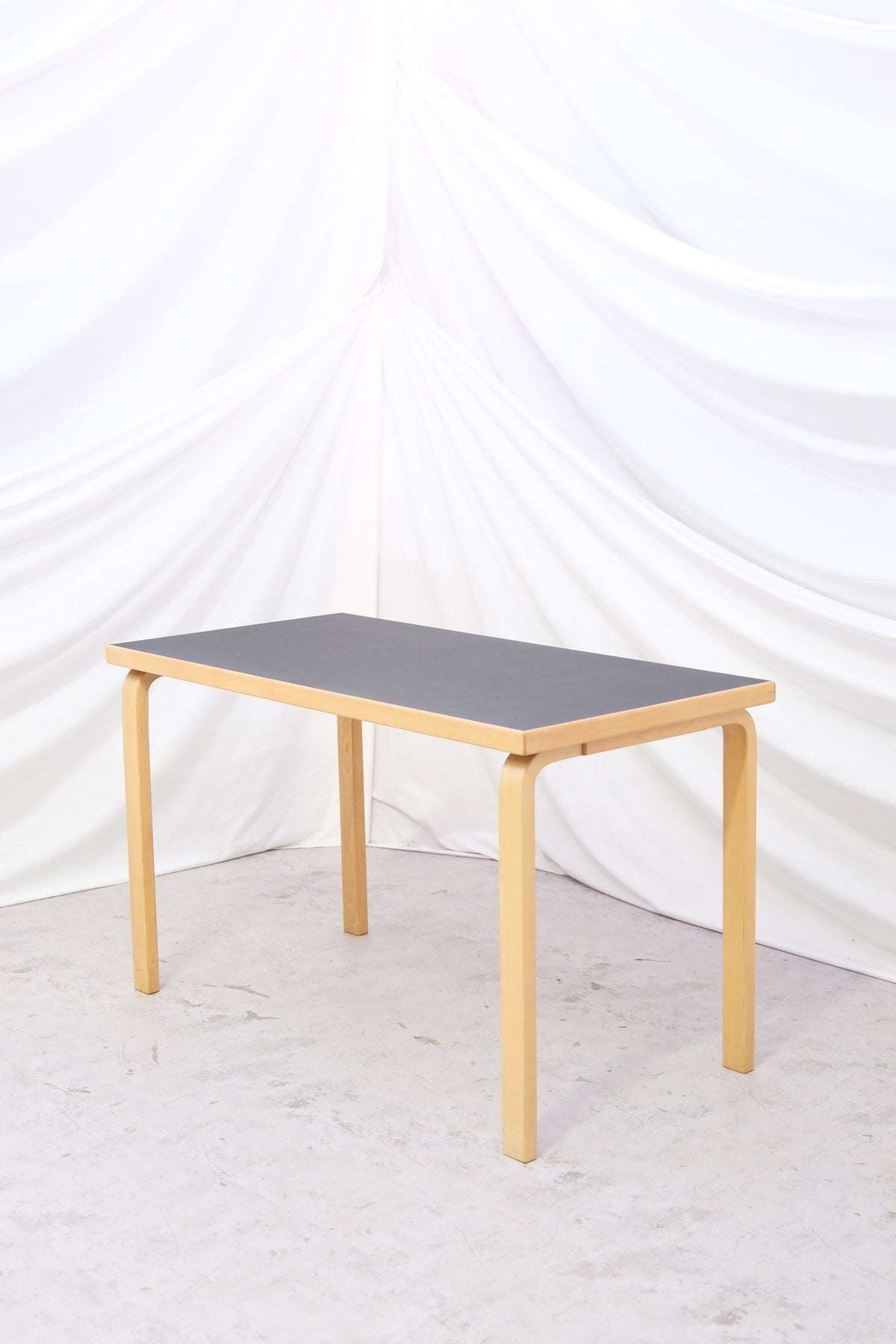 Alvar Aalto Artek 81B Table
