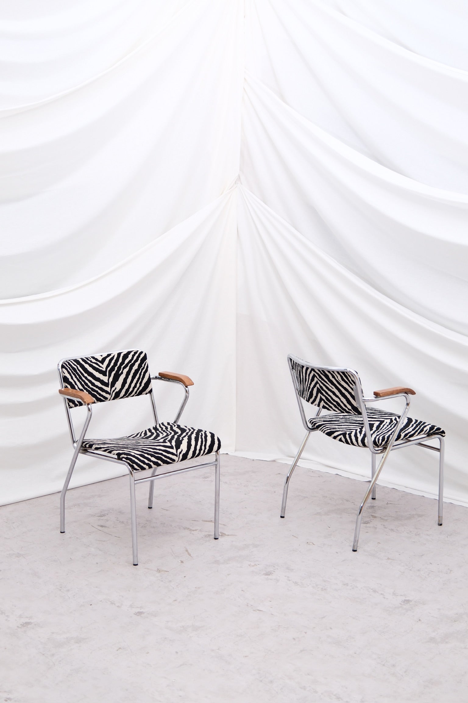 Set of 6 Vintage Tubular Steel Chairs with Zebra Upholstery - Pino Interiors