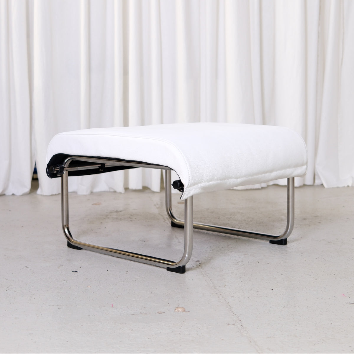 Yrjö Kukkapuro Remmi Lounge Chair and Ottoman in White Leather