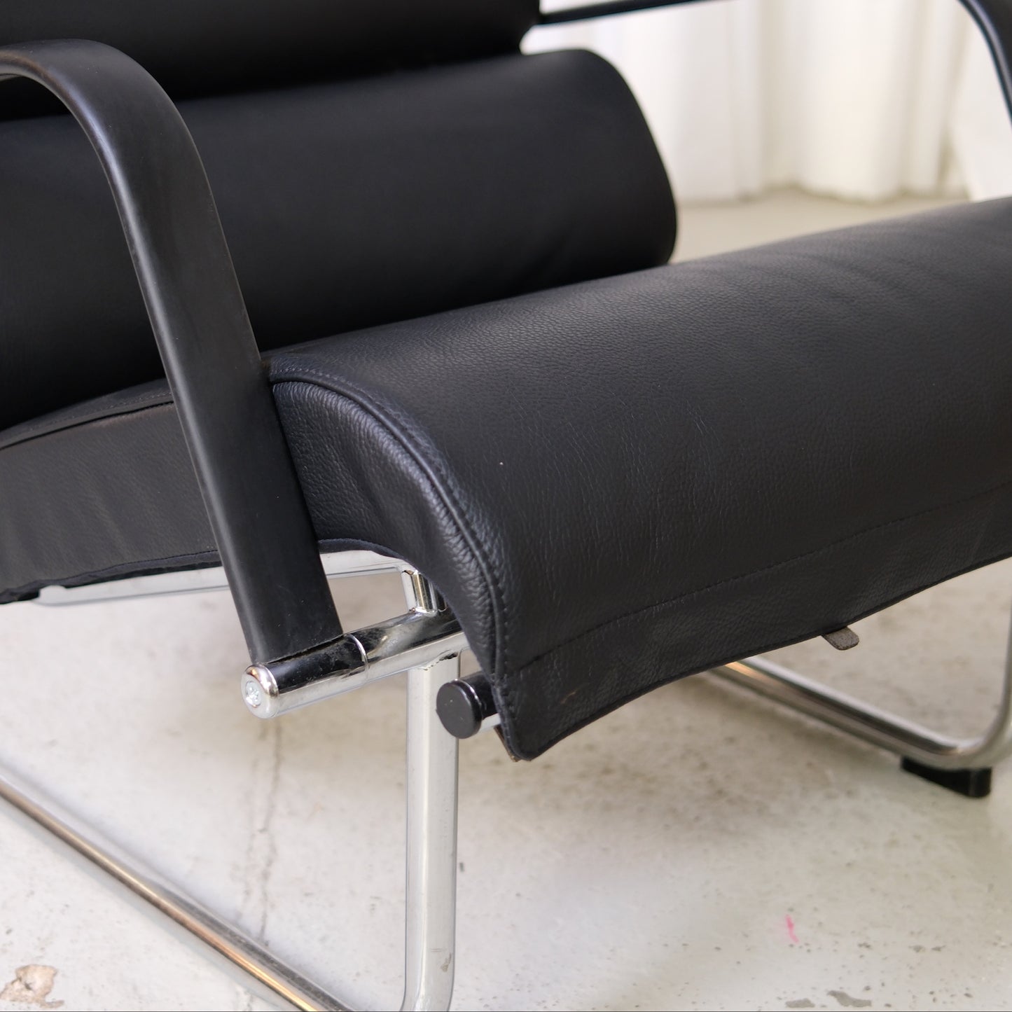 Yrjö Kukkapuro Remmi Lounge Chair and Ottoman in Black Leather