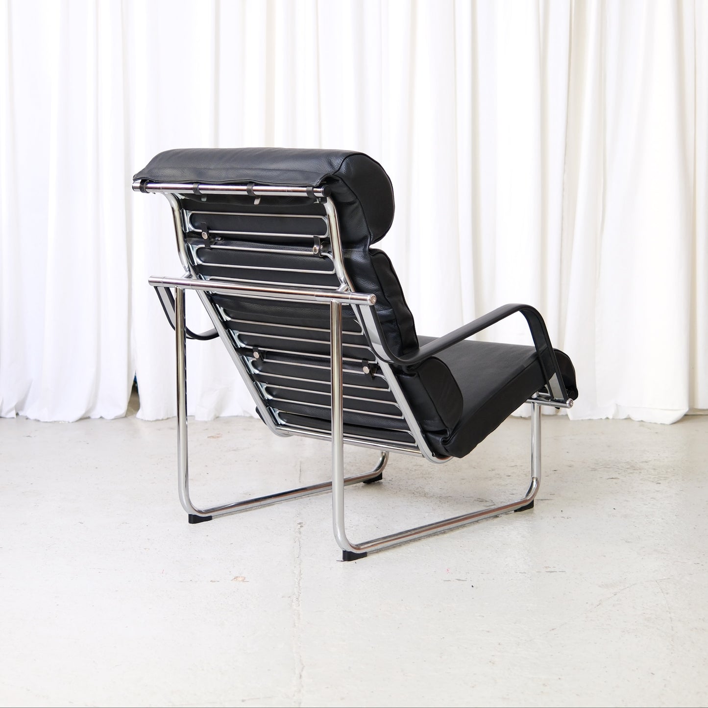 Yrjö Kukkapuro Remmi Lounge Chair and Ottoman in Black Leather
