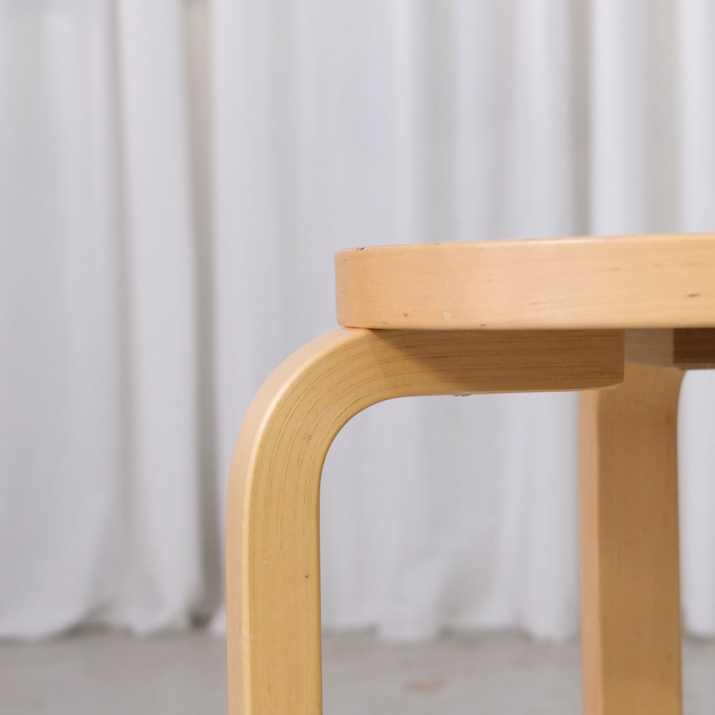 Artek E60 Stool with Bright Blue Laminate Seat by Alvar Aalto