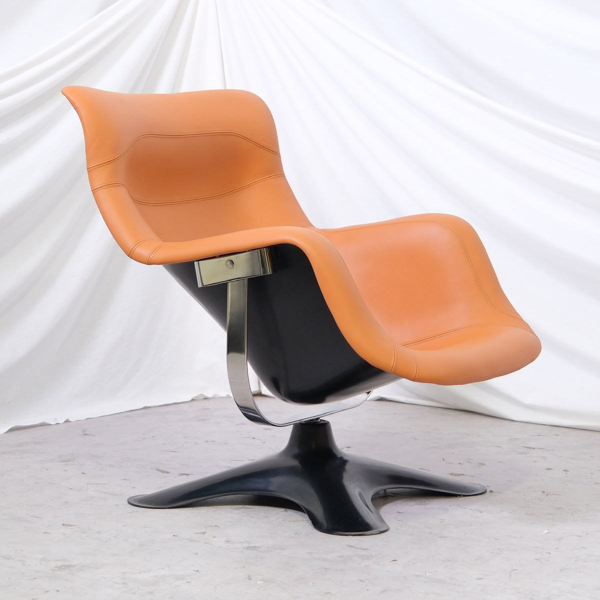 Yrjö Kukkapuro Karuselli Chair and Swivel Ottoman - Cognac Leather
