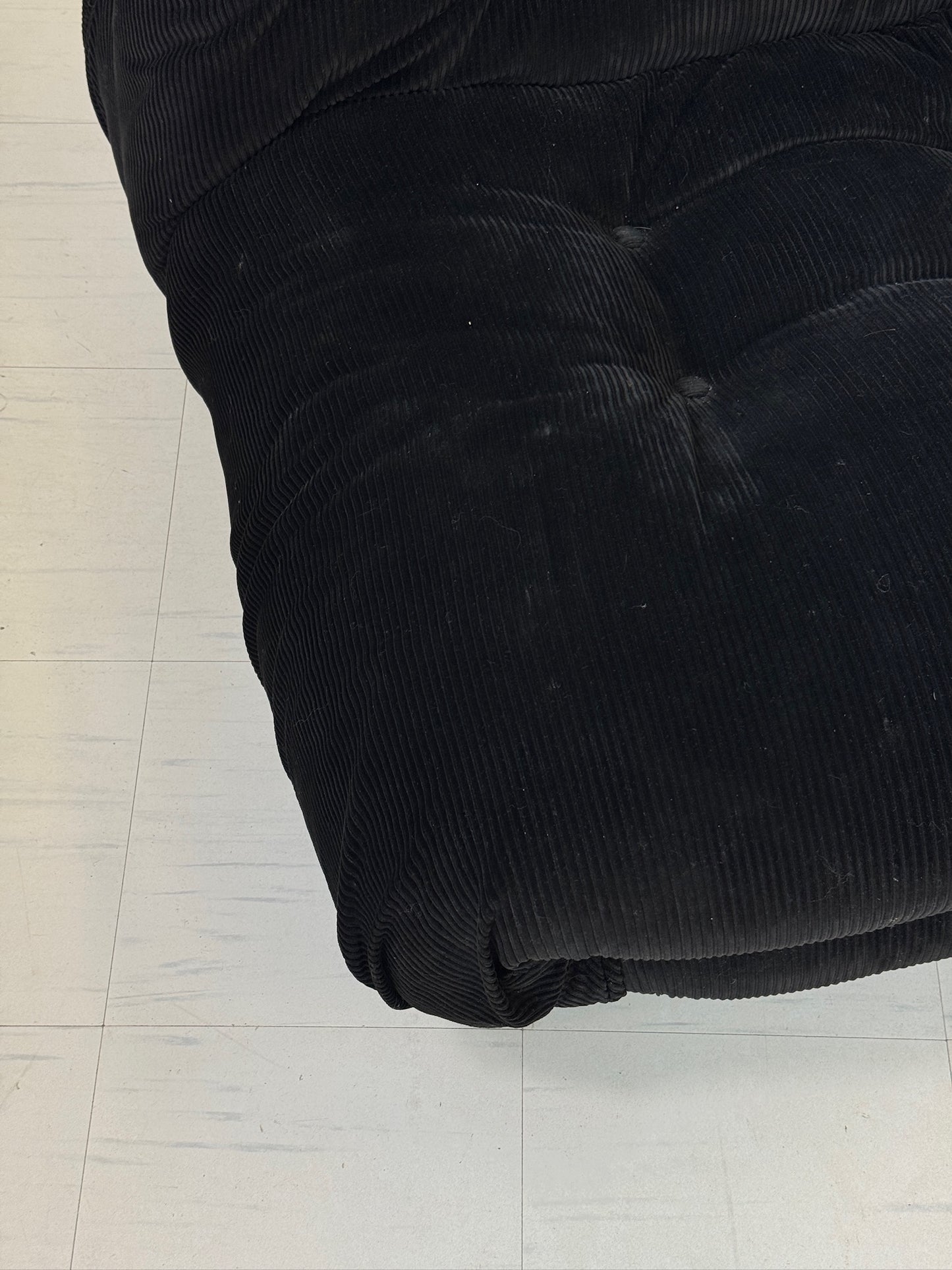 Cassina Soriana kolmen istuttava sohva – Afra & Tobia Scarpa