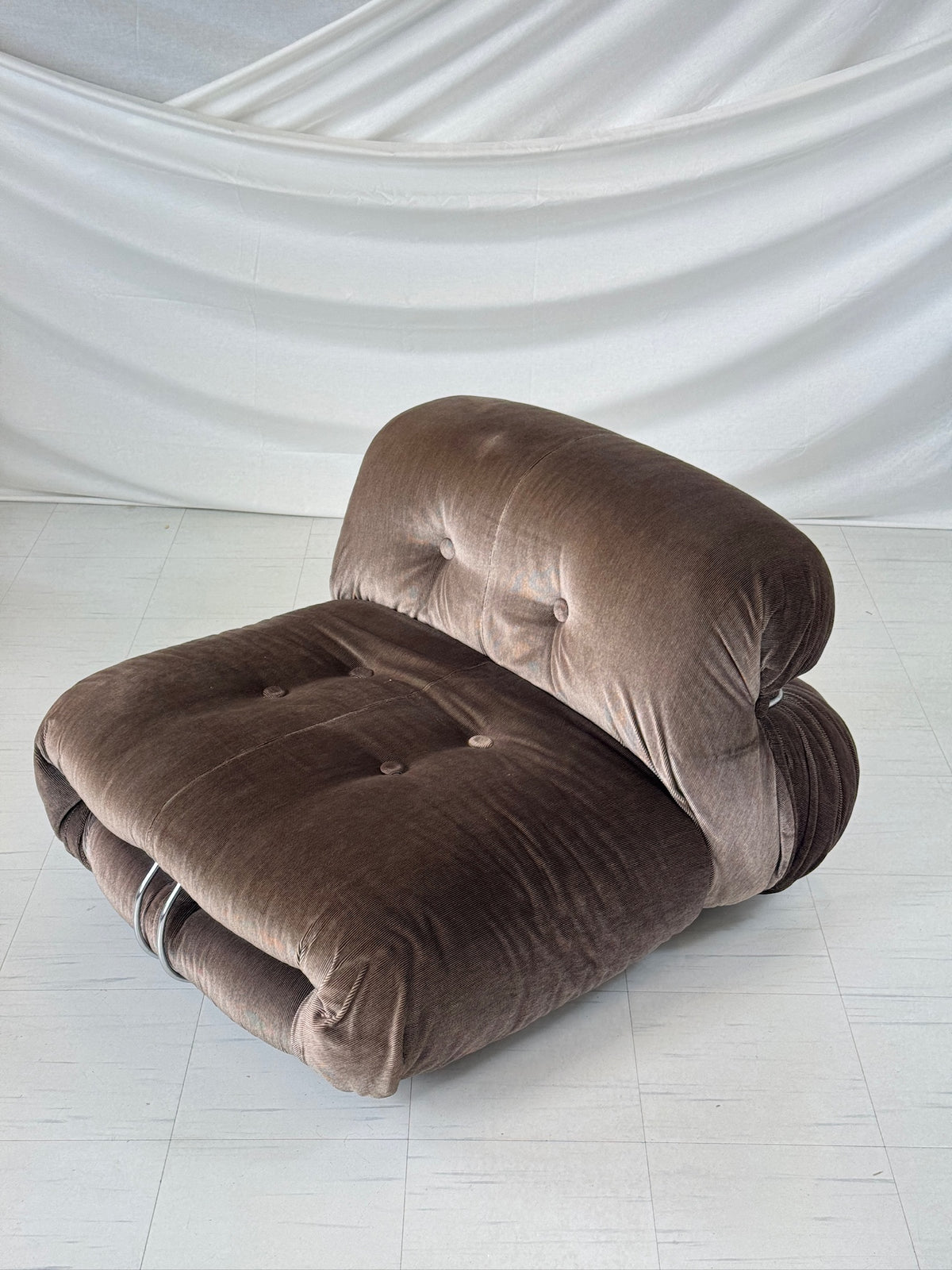 Soriana-nojatuoli – Afra ja Tobia Scarpa, valmistaja Cassina