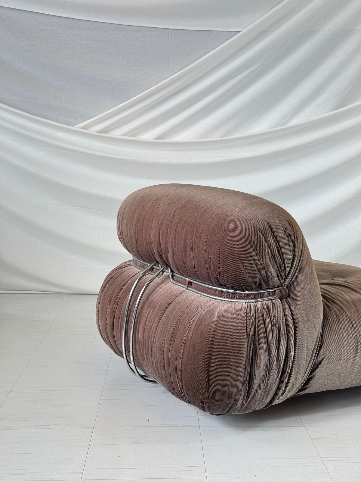 Soriana-nojatuoli – Afra ja Tobia Scarpa, valmistaja Cassina