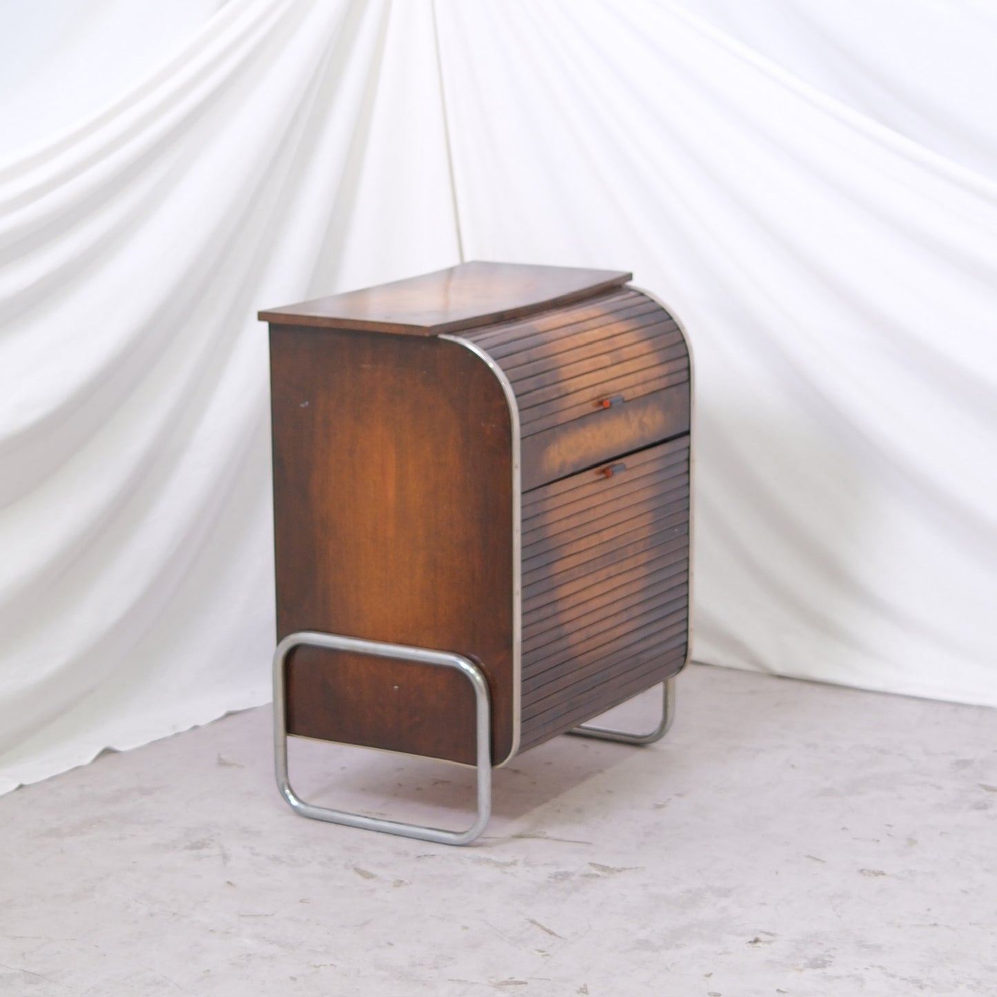 Tanskalainen modernistinen kaappi, 1950-luku