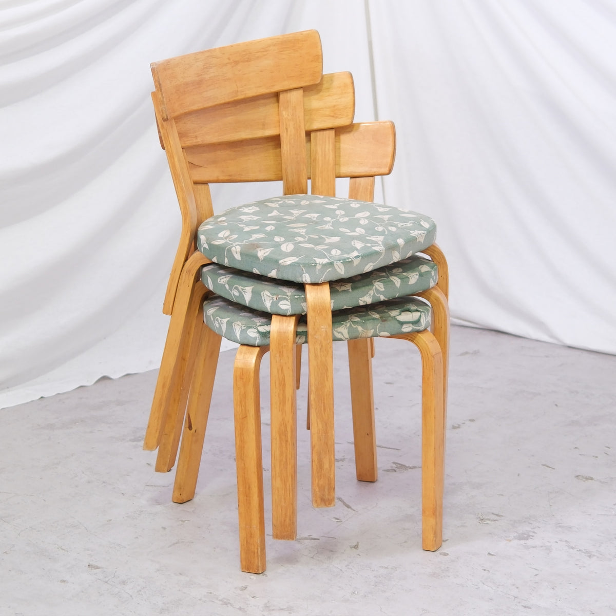 Artek 69 -verhoillut tuolit, 1930-luku
