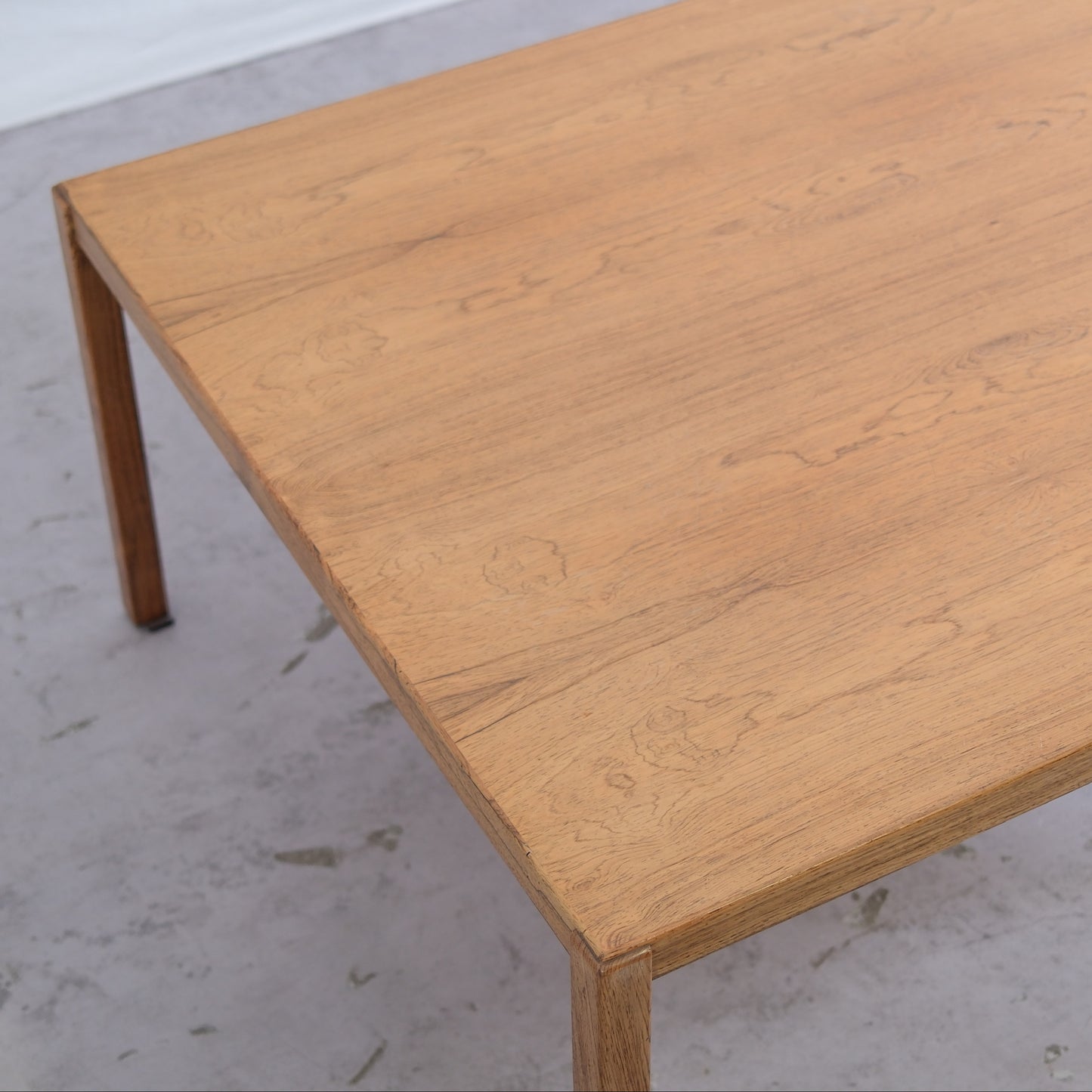 Vintage-palisanterinen sohvapöytä, 90 × 90 cm