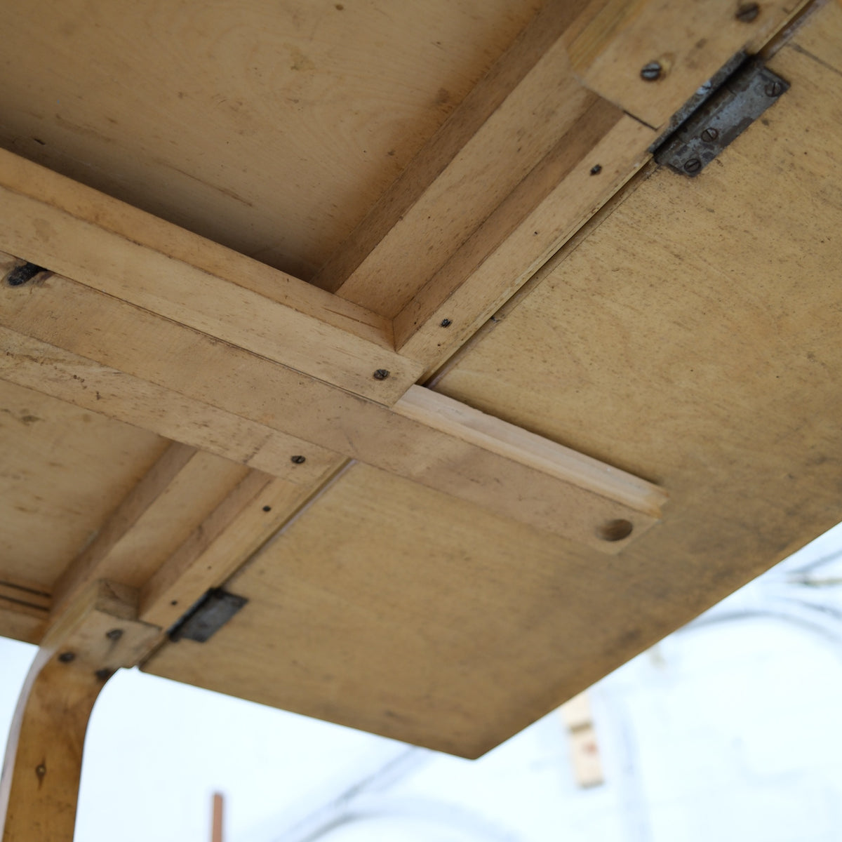 Artek DL81C taittopöytä, punainen linoleumi – Alvar Aalto