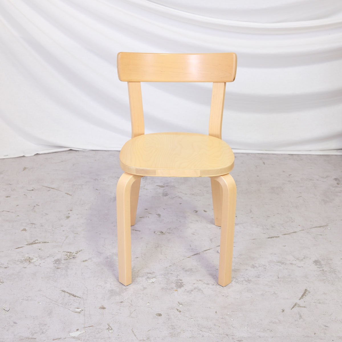 Artek 69 tuolit, koivu – Alvar Aalto
