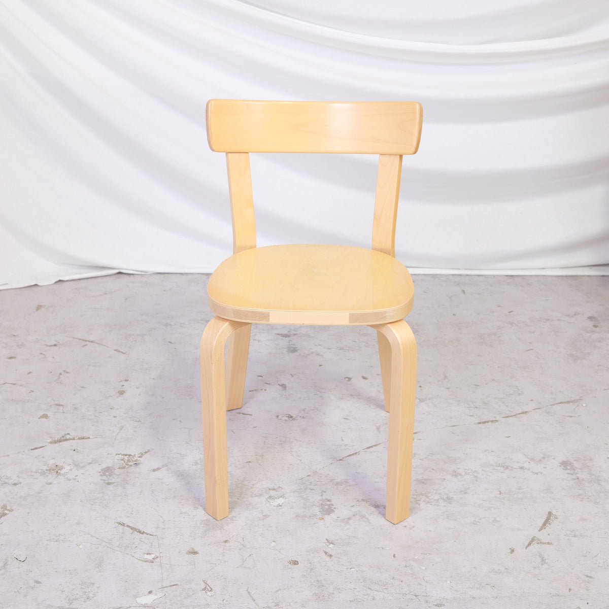 Artek 69 tuolit, koivu – Alvar Aalto