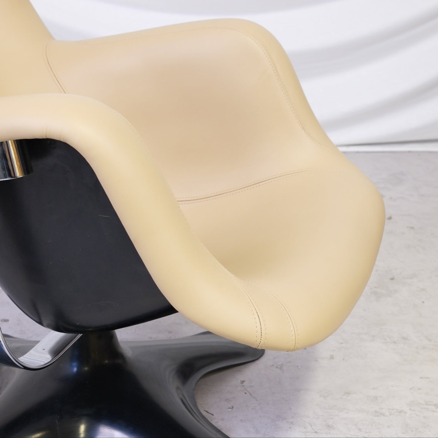 Yrjö Kukkapuro Karuselli Lounge Chair with Ottoman