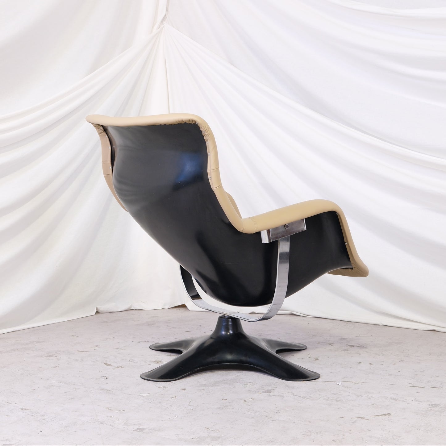 Yrjö Kukkapuro Karuselli Lounge Chair with Ottoman