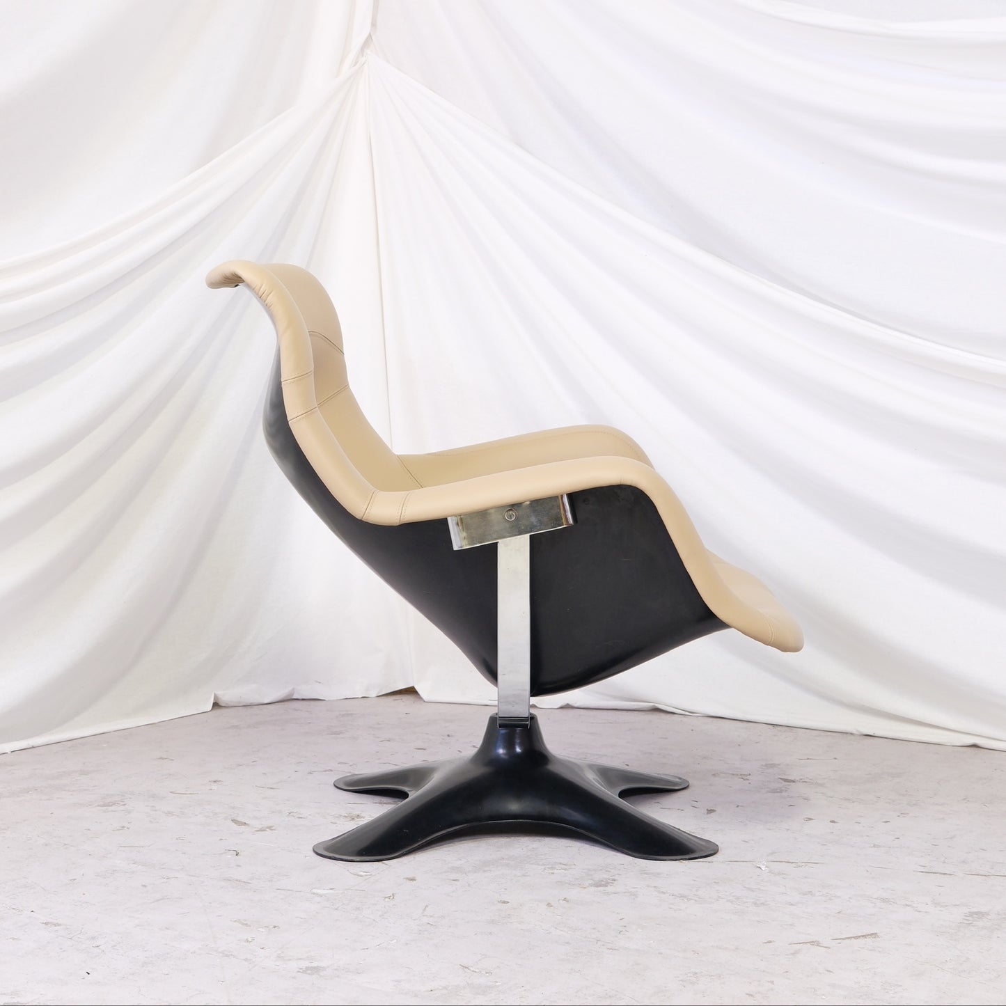 Yrjö Kukkapuro Karuselli Lounge Chair with Ottoman