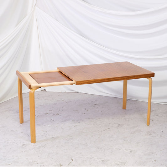 Aino Aalto Model 95 A Dining Table in Mahogany for Artek