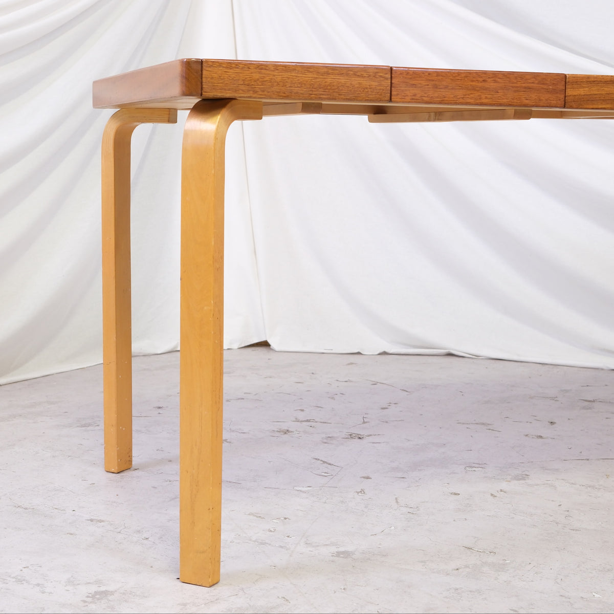 Aino Aalto Model 95 A Dining Table in Mahogany for Artek