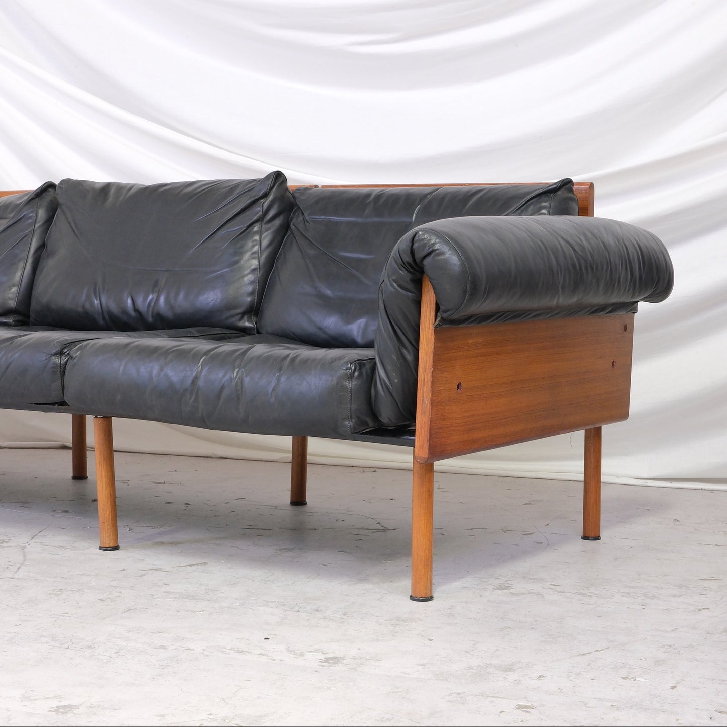 Yrjö Kukkapuro Ateljee 3-Seater Sofa in Black Leather