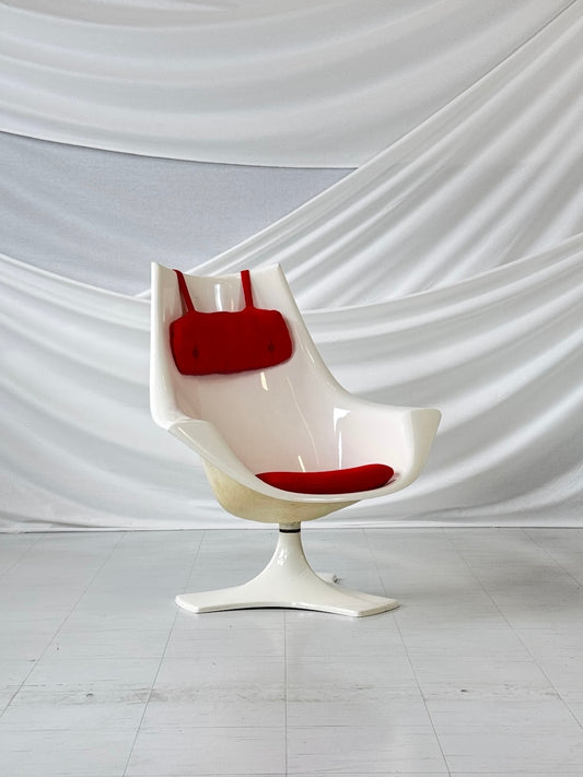 Amicus fiberglass armchair by Antero Poppius