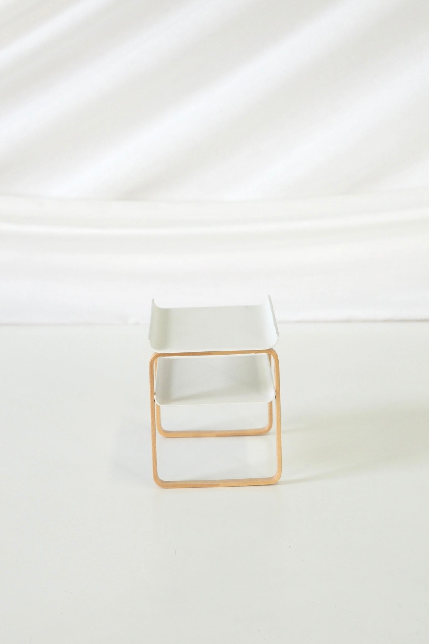 Artek – Alvar Aalto 100th Anniversary Miniature Paimio Table (1:5)