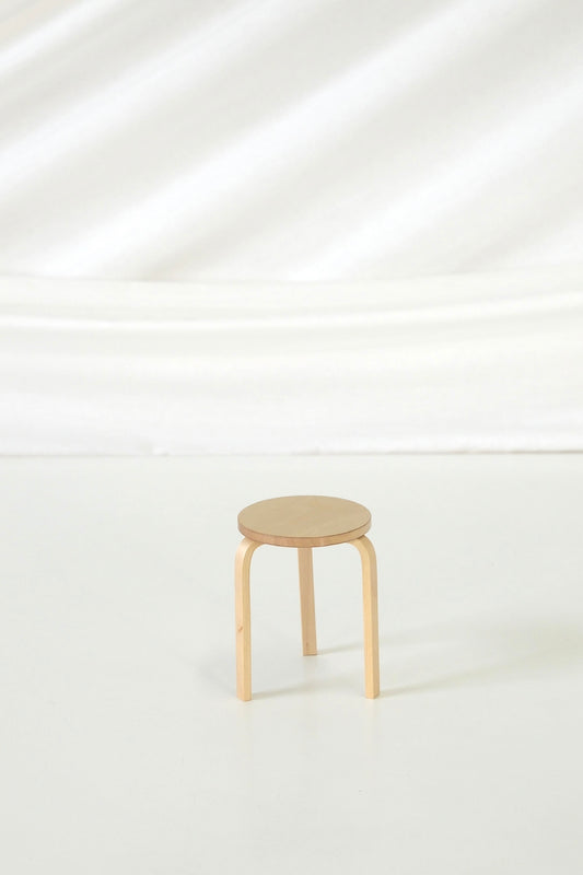 Artek – Alvar Aalto 100th Anniversary Miniature Classic Stool (1:5)