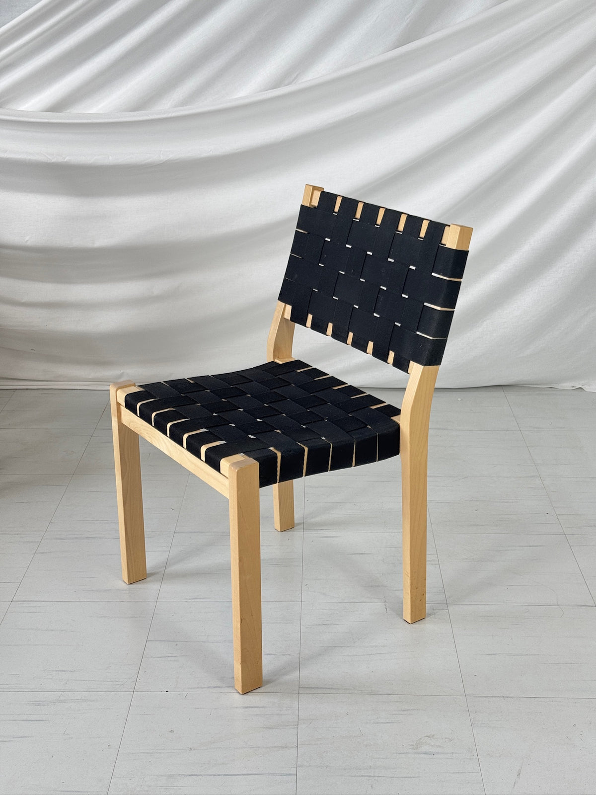 Artek malli 611 tuoli – Alvar Aalto