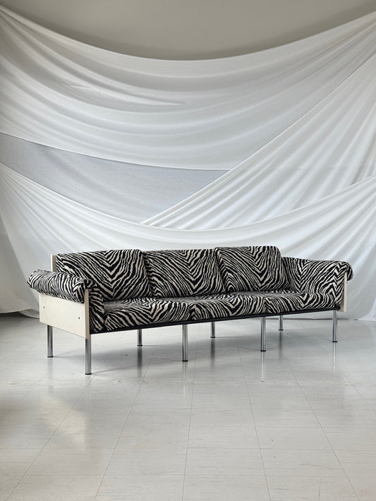 Yrjö Kukkapuro Ateljee 3-Seater, Zebra Fabric