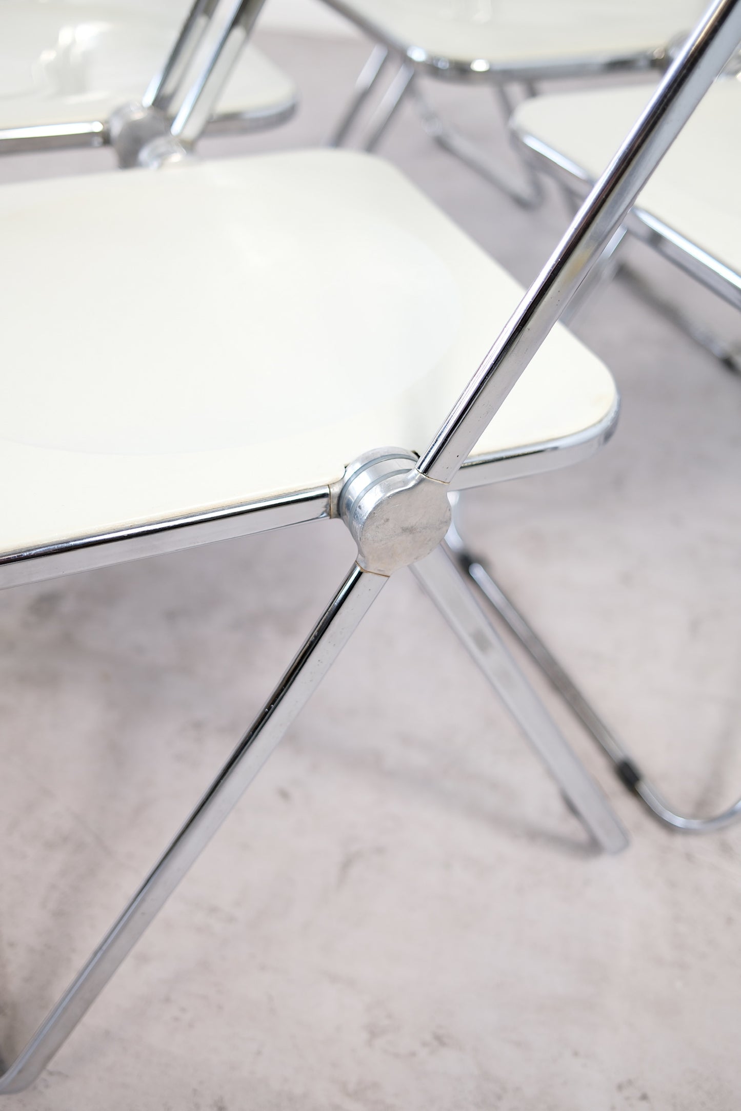 Iconic 1970s Plia Folding Chairs by Giancarlo Piretti for Anonima Castelli
