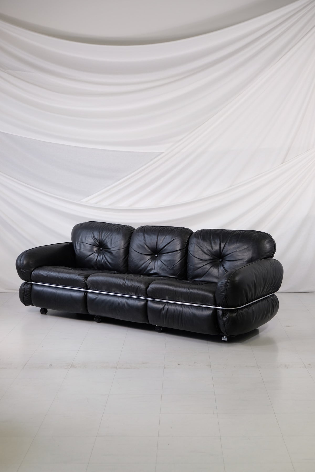 Isku “Hannibal” Sofa by Kurt Hvitsjö