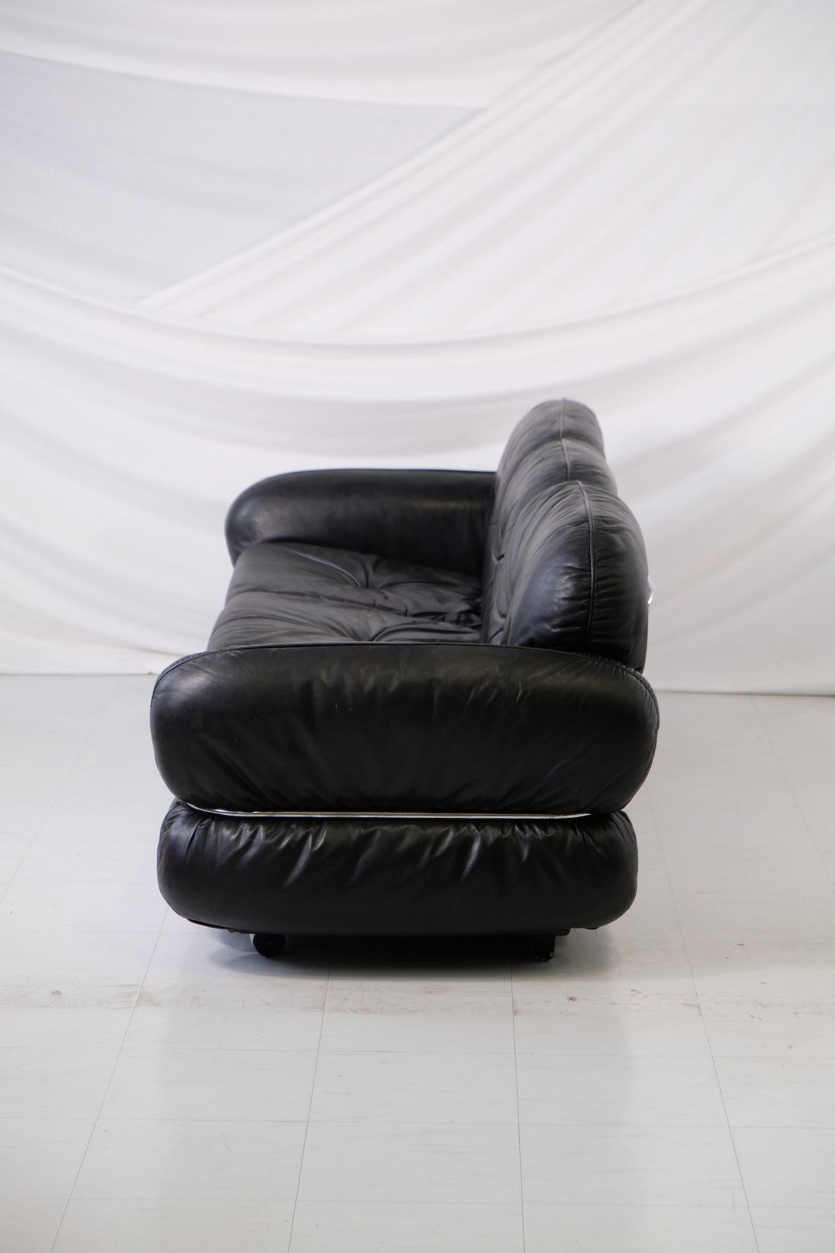 Isku “Hannibal” Sofa by Kurt Hvitsjö
