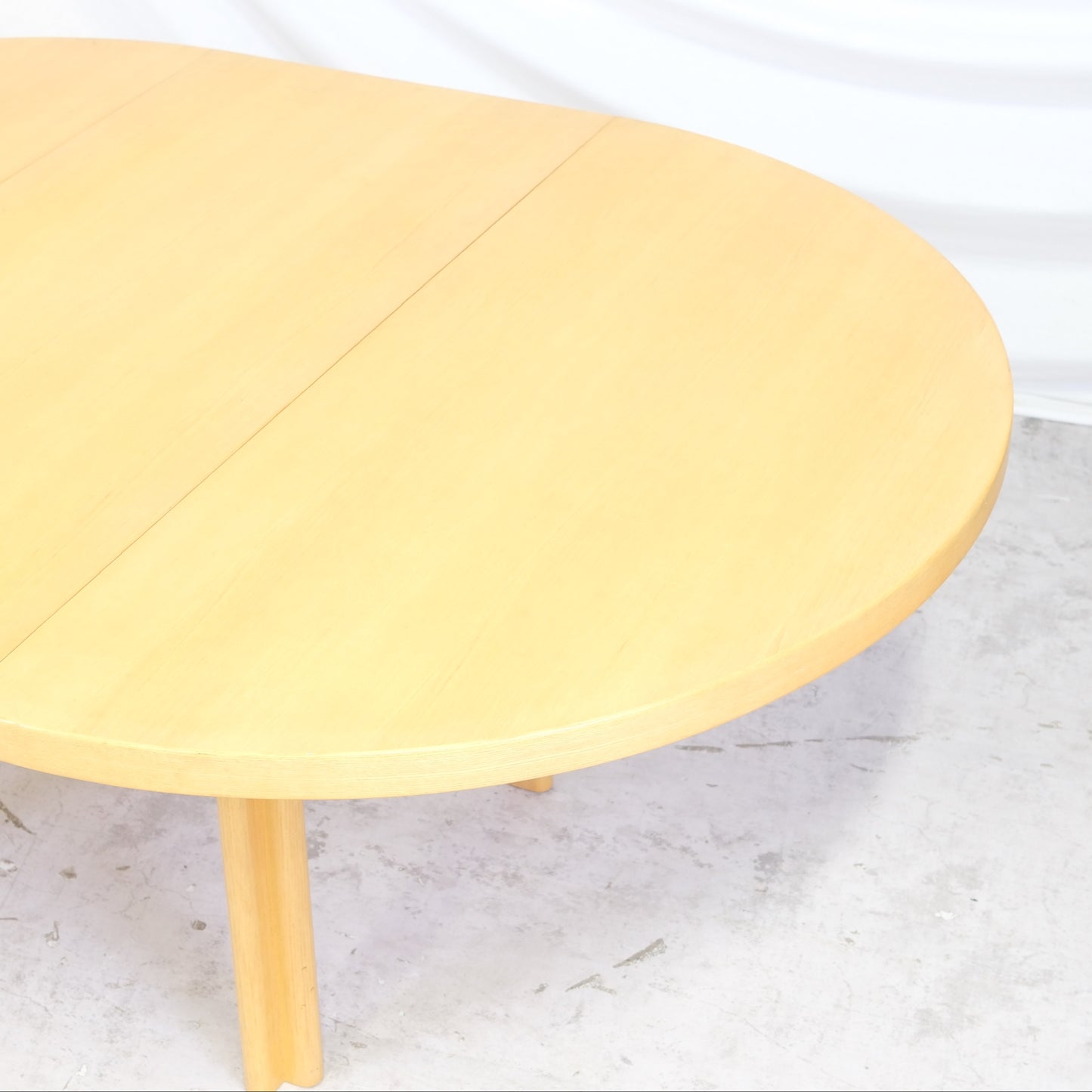 Artek H93 Extendable Ash Table - Alvar Aalto